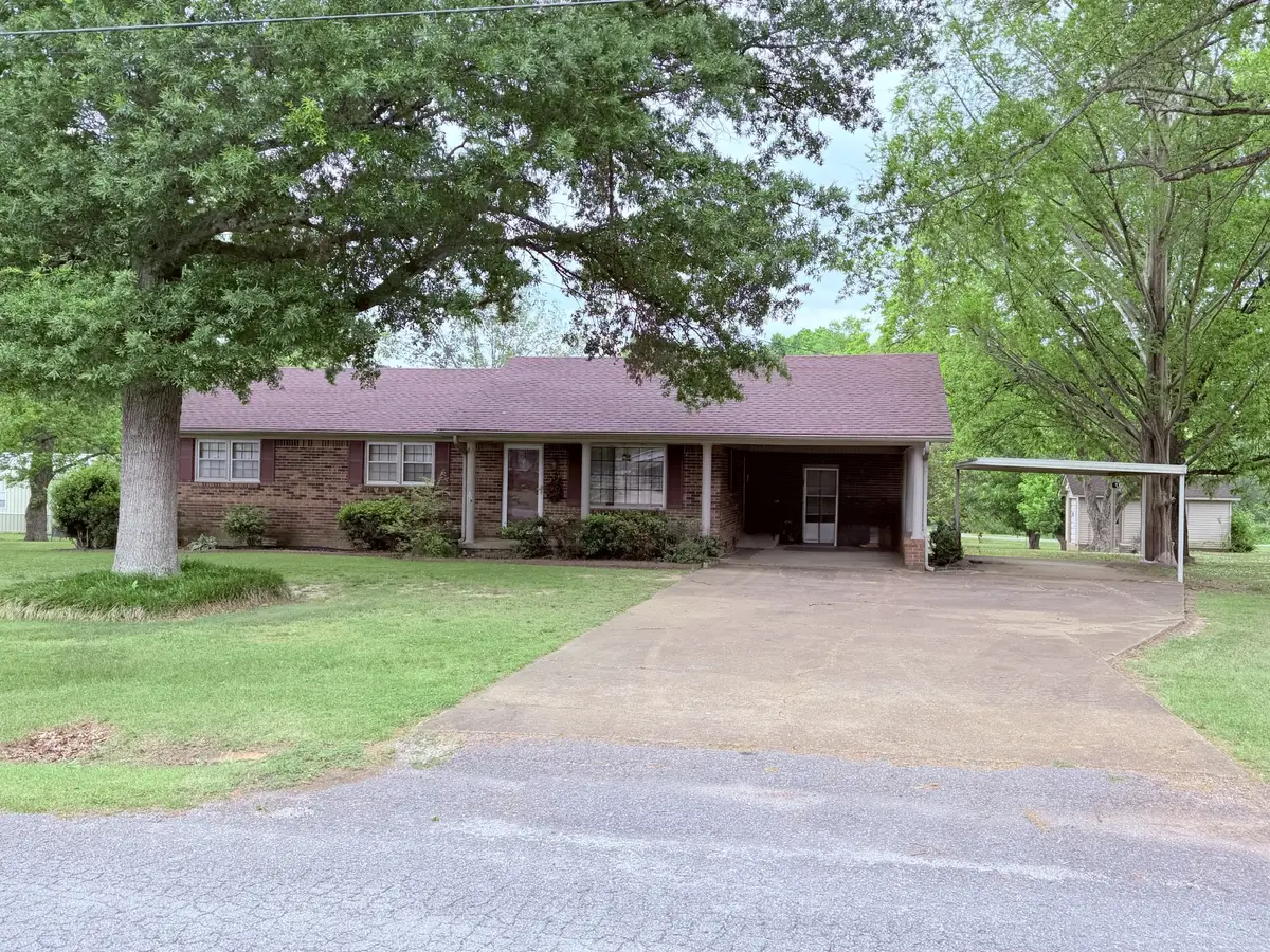 360 General Forrest Dr, Bruceton, TN 38317 - #1