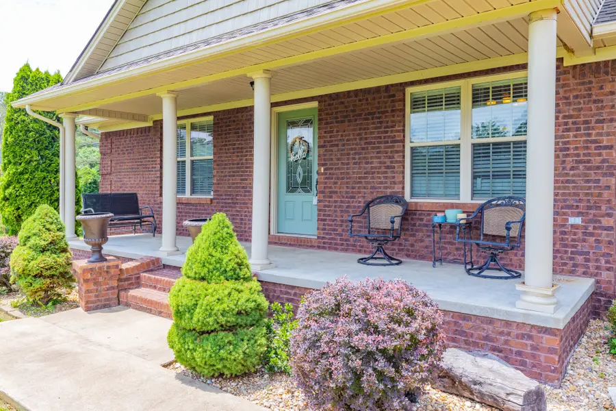234 Glenn Springs Rd, Lawrenceburg, TN 38464 - #3