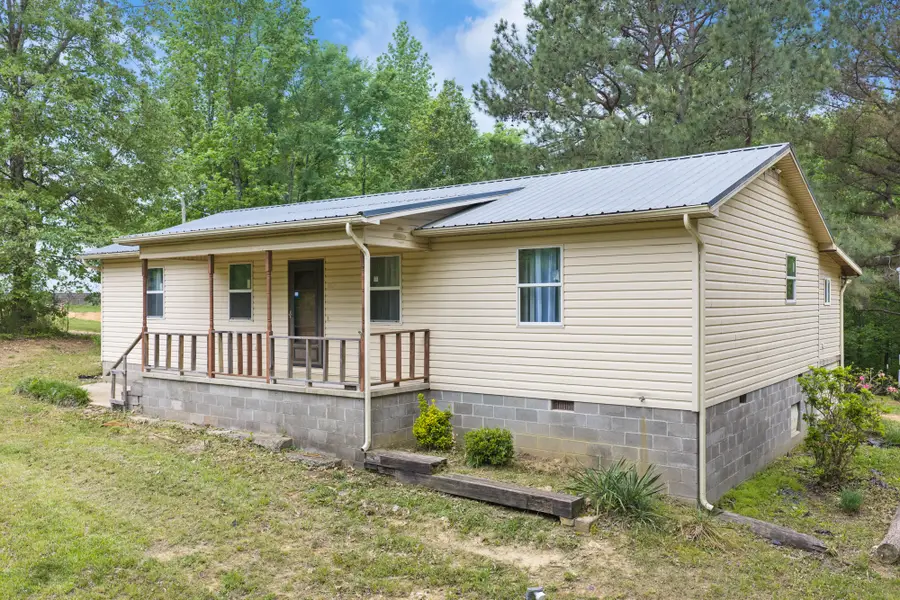 2827 Chapel Hill Rd, Mc Kenzie, TN 38201 - #2