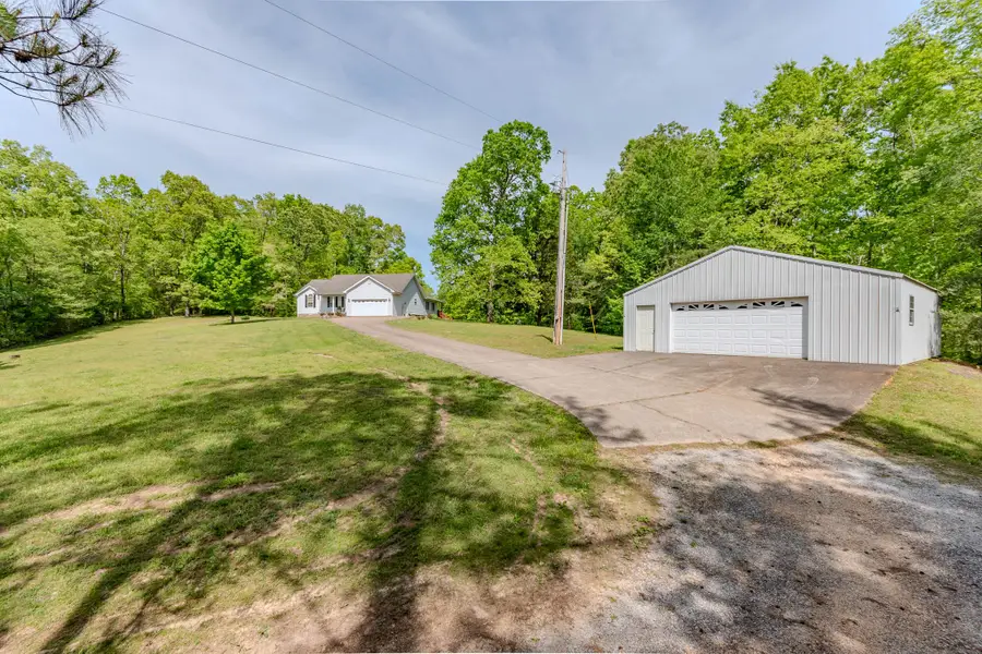163 Shady Ln, Hohenwald, TN 38462 - #2