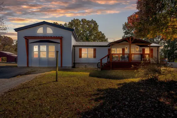 1325 Lost Country Dr, Springfield, TN 37172