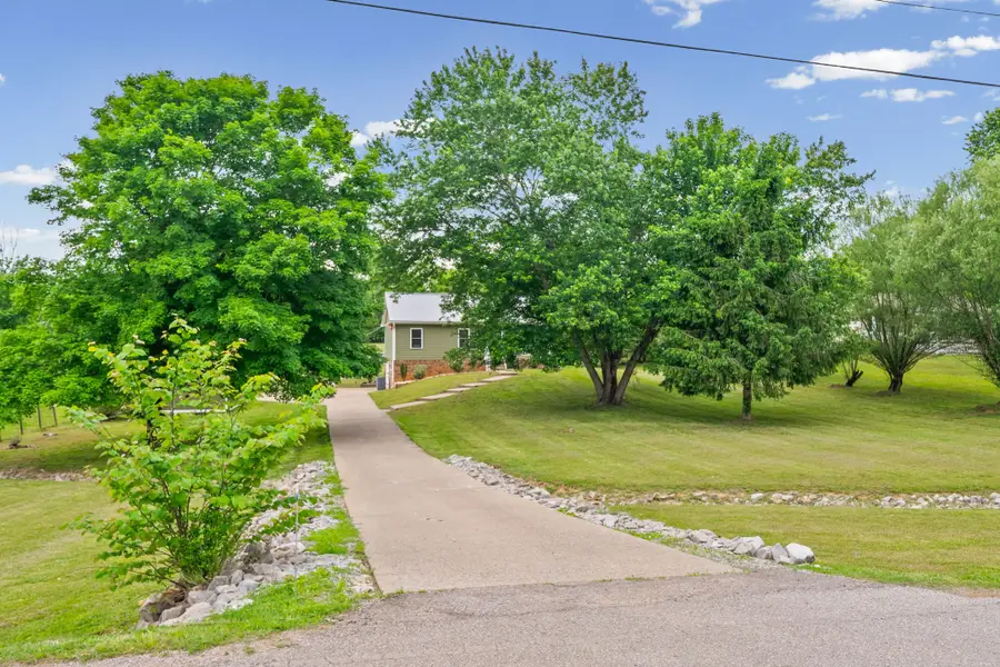 4834 Woodrow Rd, Woodlawn, TN 37191 - #3