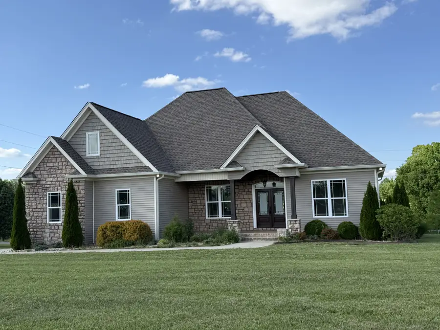 702 Parker Ln, Lafayette, TN 37083 - #2