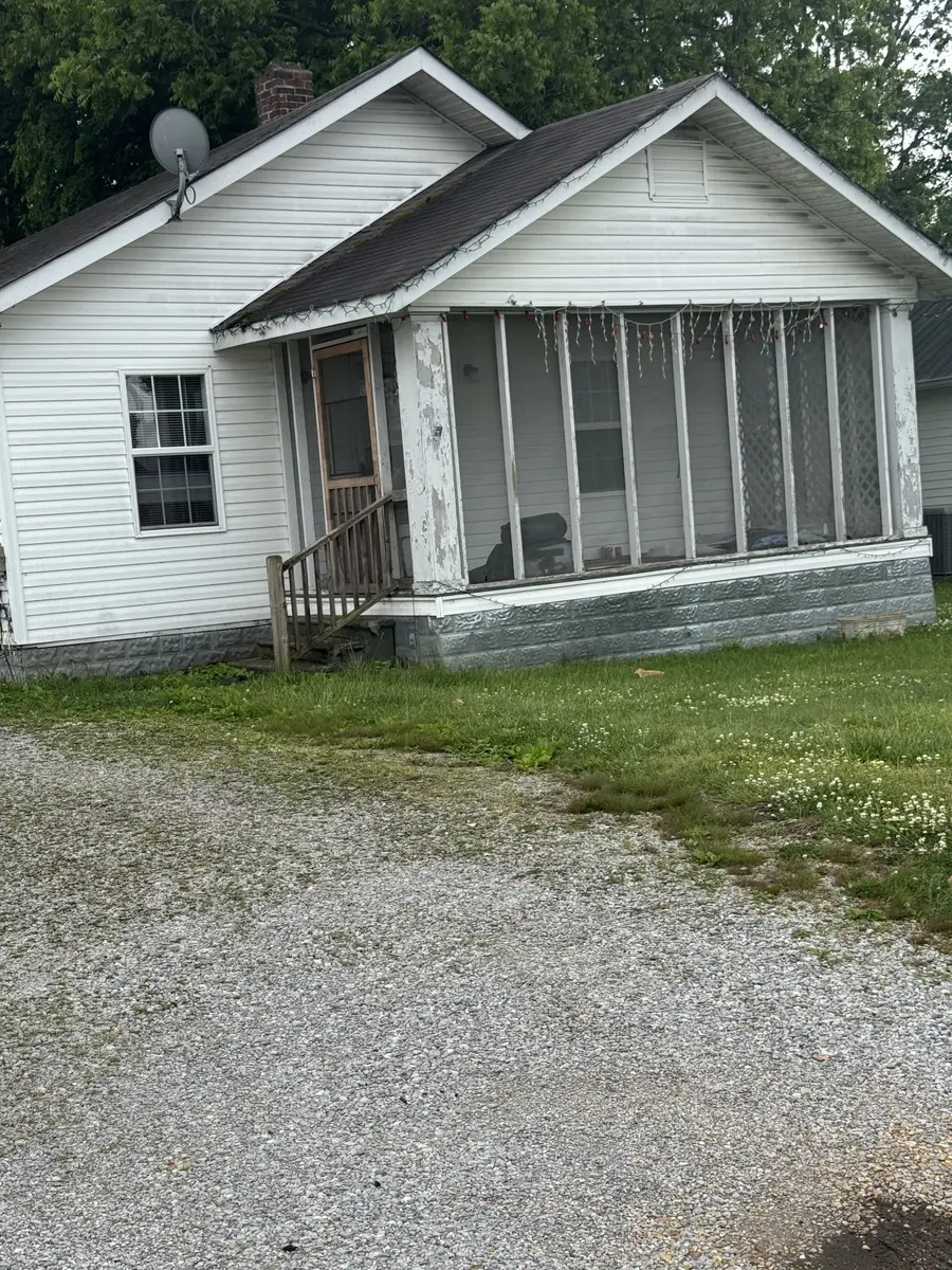 117 Martin St, McMinnville, TN 37110 - #2