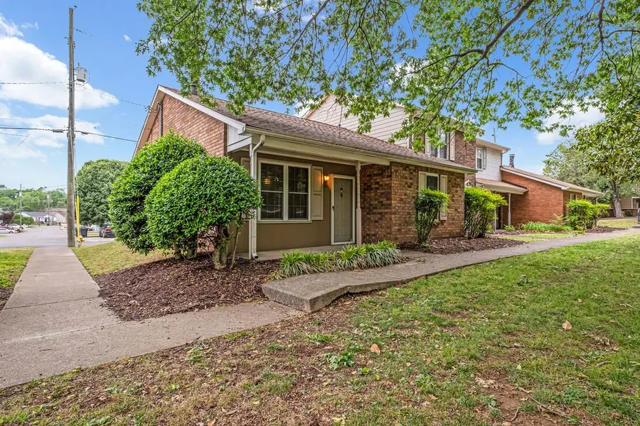 430 Walton Ferry Rd #1700, Hendersonville, TN 37075 - #3
