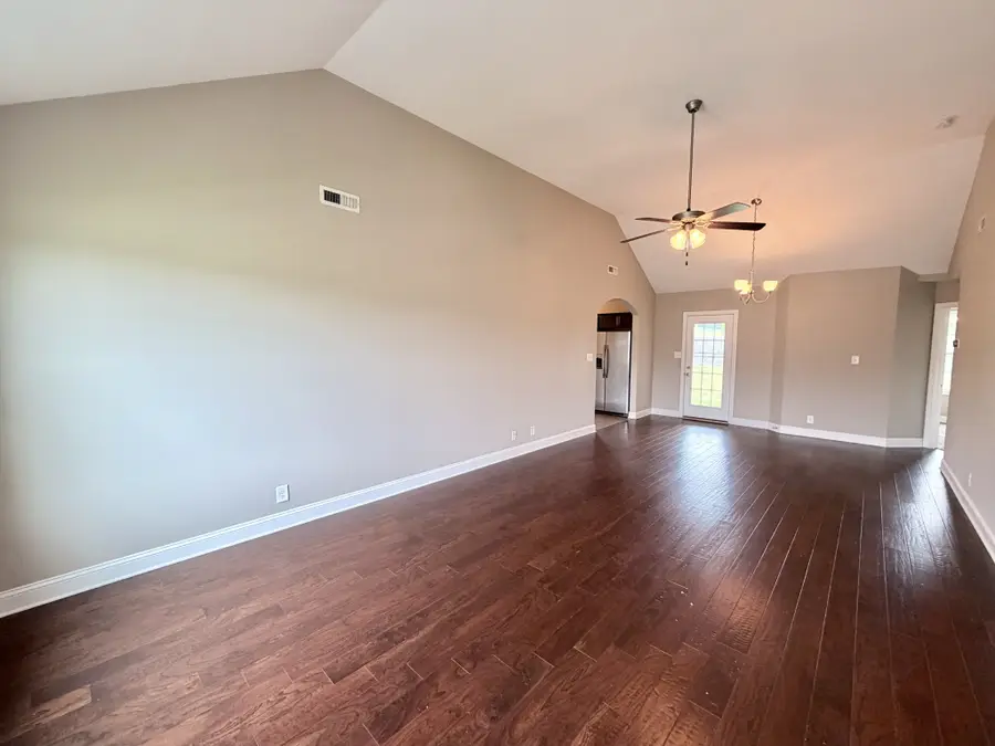 106 Ambridge St, Oak Grove, KY 42262 - #2