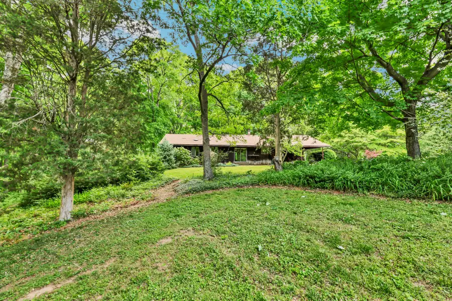 900 Gravel Ln, Adams, TN 37010 - #3