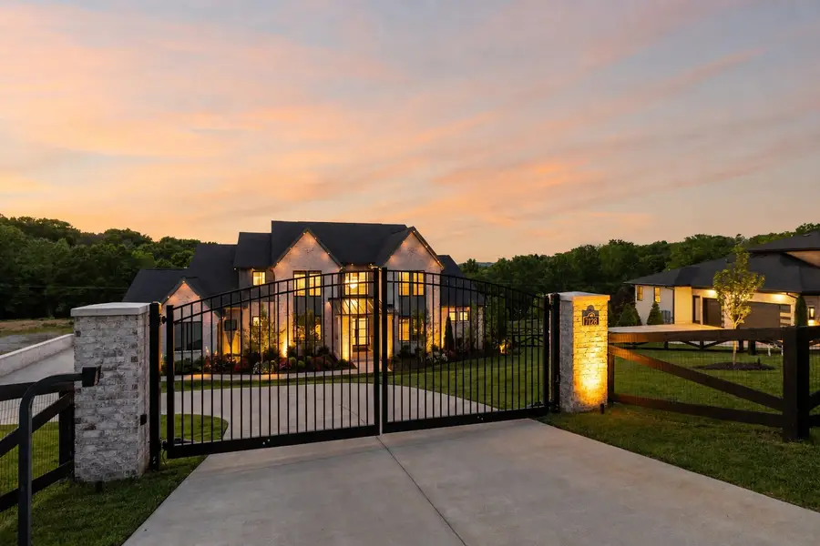7128 Bonterra Dr, Franklin, TN 37064 - #2