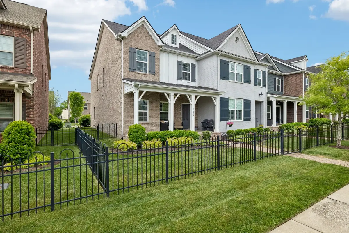 1629 Drakes Creek Rd, Hendersonville, TN 37075 - #1