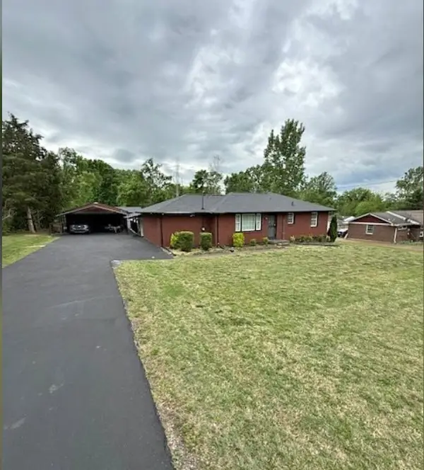 608 Vinson Dr, Nashville, TN 37217