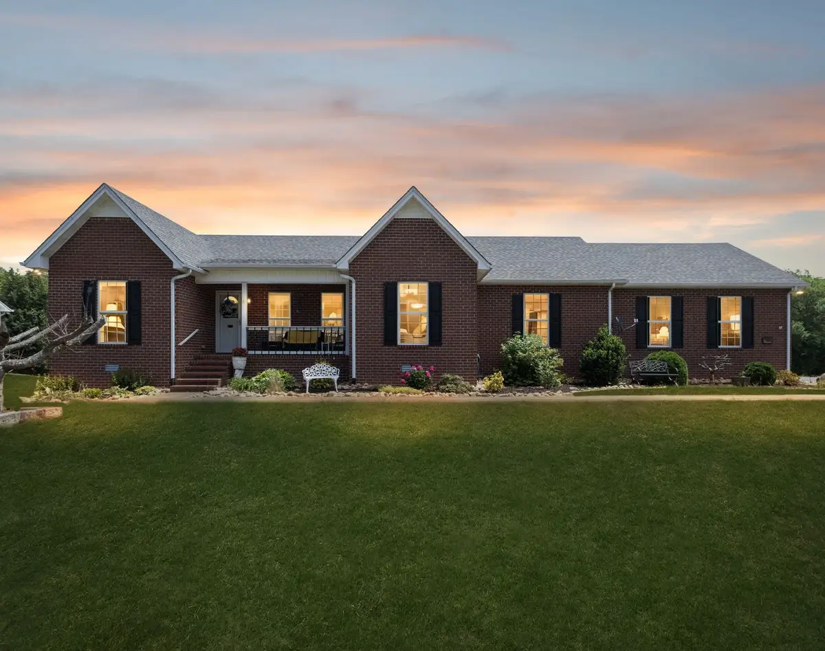 605 Meadowlark Dr, Shelbyville, TN 37160 - #1