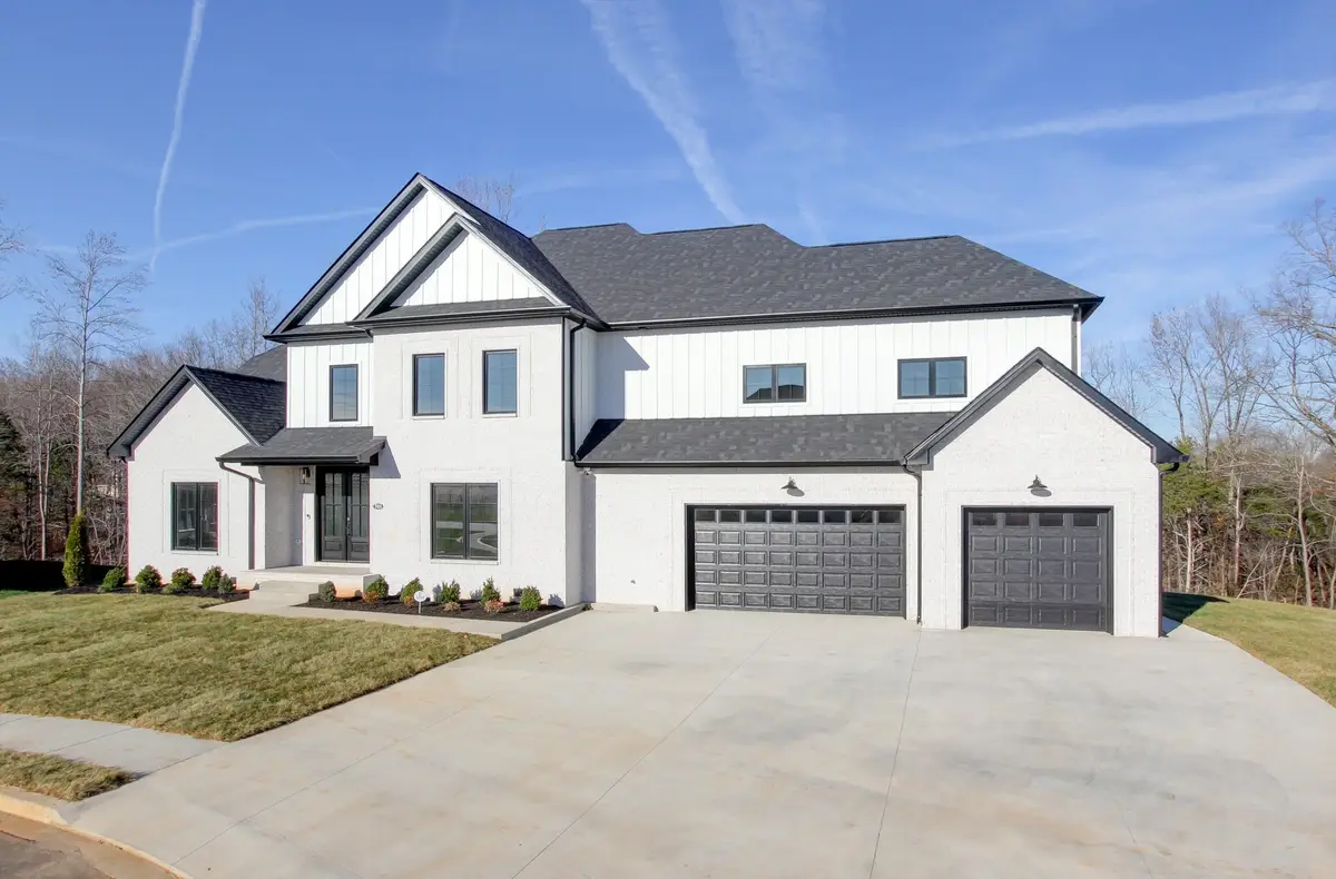 701 Sandringham Ct, Clarksville, TN 37043 - #1