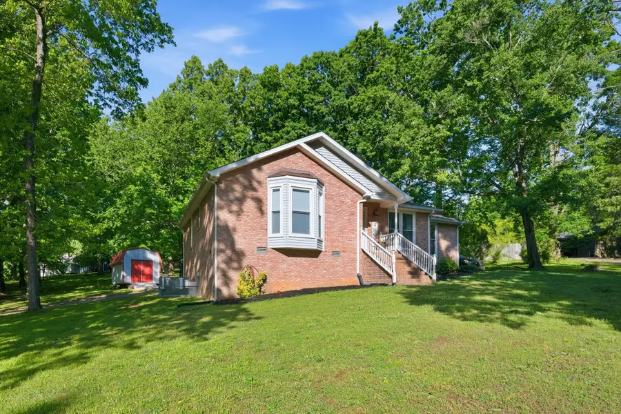 107 Valley Rd, Dickson, TN 37055 - #3