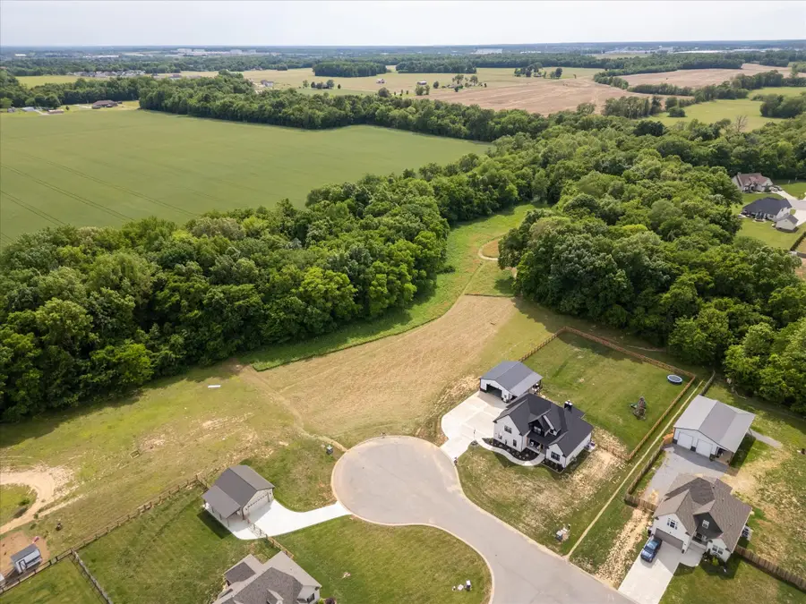 4492 Crossroads Dr, Clarksville, TN 37040 - #2