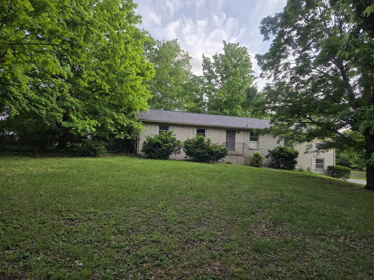 800 Apple Valley Rd, Madison, TN 37115 - #1