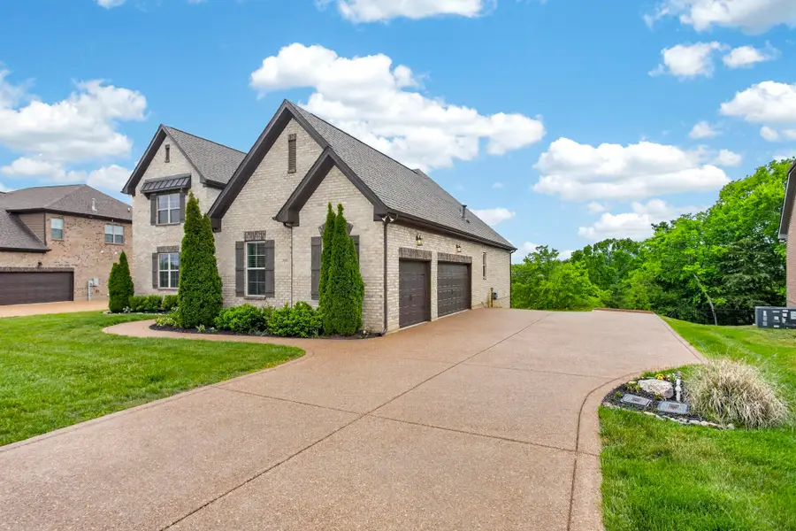 147 Compton St, Gallatin, TN 37066 - #2