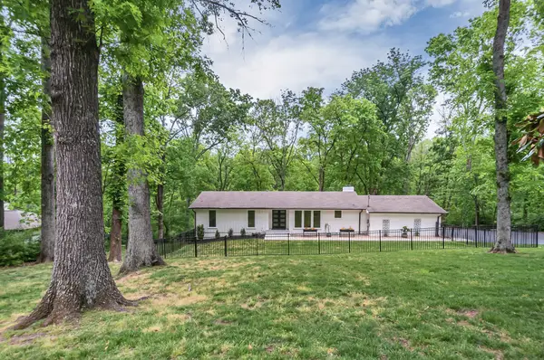133 Featherstone Dr, Franklin, TN 37069