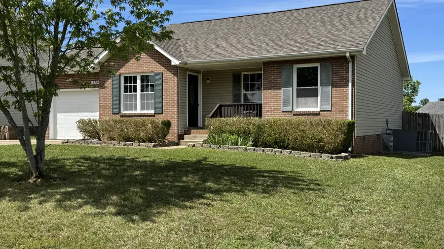 979 Roedeer Dr, Clarksville, TN 37042 - #2
