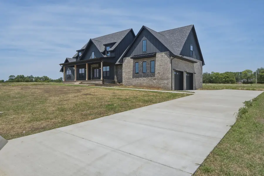 5022 Royal View Way, Clarksville, TN 37040 - #3
