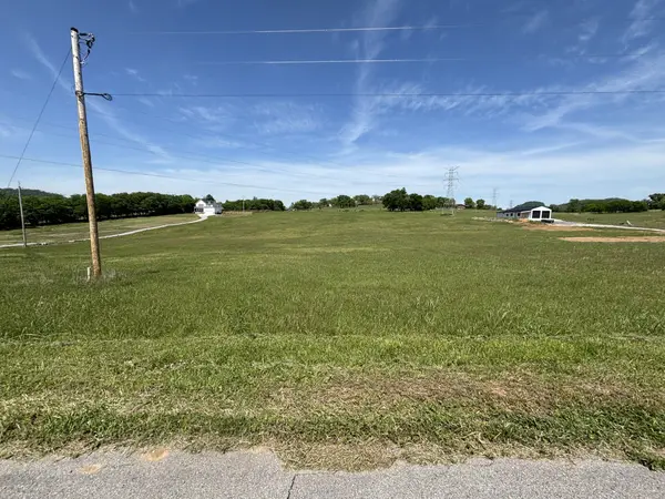 6 Gross Lane, Hartsville, TN 37074