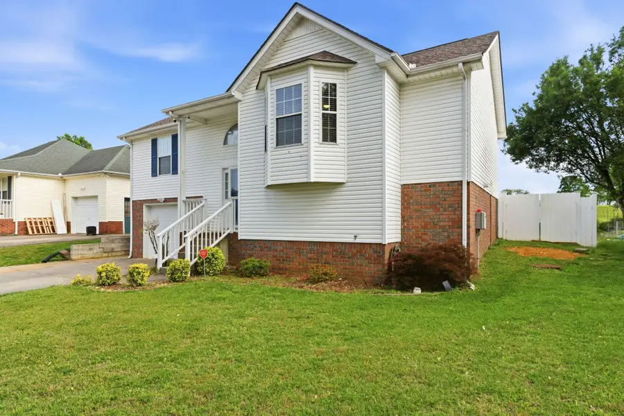 1002 Heather Dr, Goodlettsville, TN 37072 - #3