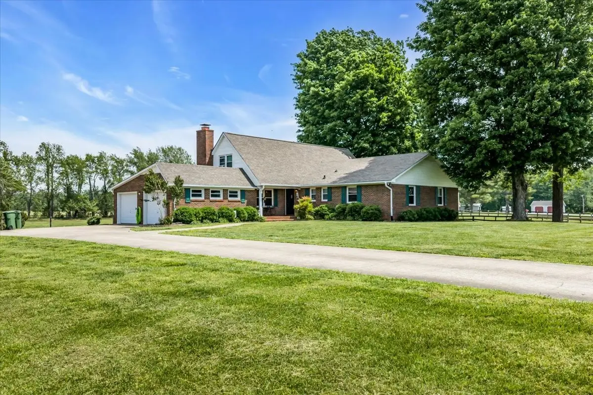 1555 Charles Bell Rd, Clarksville, TN 37040 - #1
