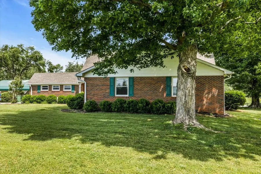 1555 Charles Bell Rd, Clarksville, TN 37040 - #2