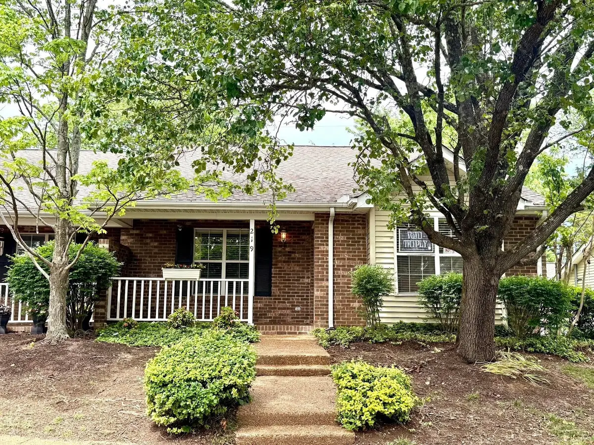 219 Pepper Ridge Cir, Antioch, TN 37013 - #1