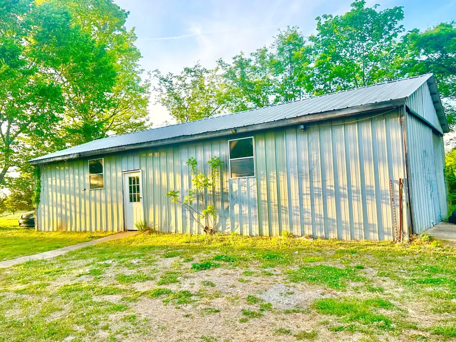 384 Coopertown Rd, Unionville, TN 37180 - #3