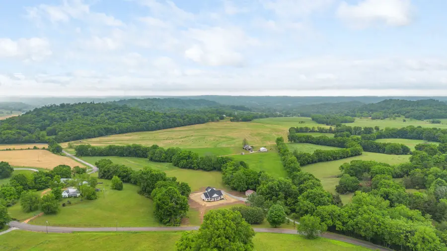 4518 Dry Fork Rd, Hampshire, TN 38461 - #2