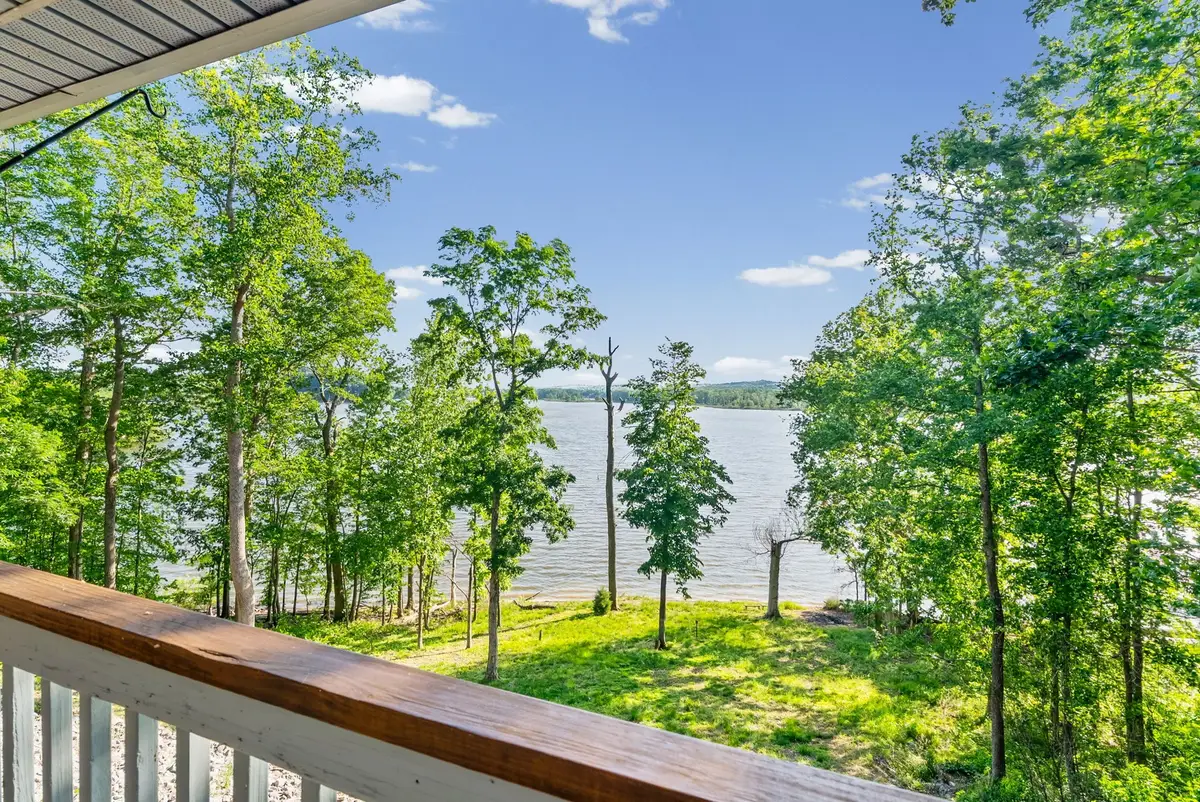 438 Harbor Dr, Bumpus Mills, TN 37028 - #1