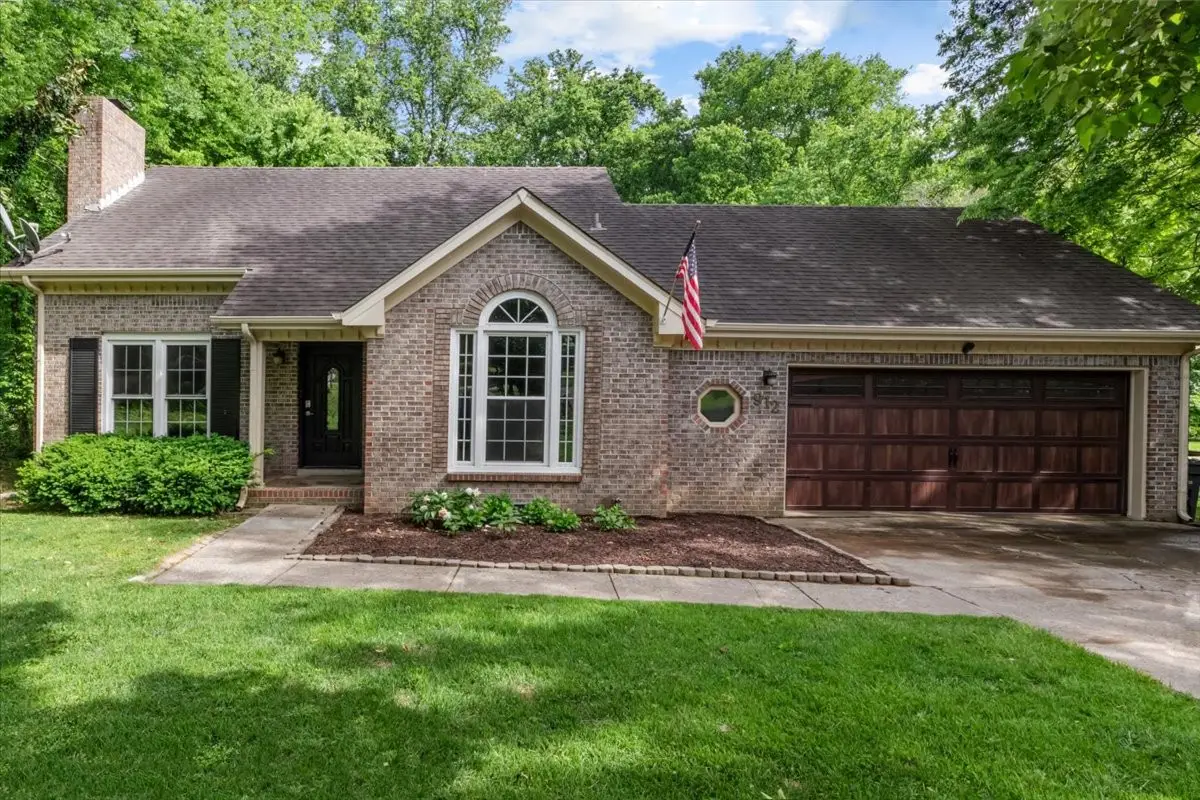 912 Hunter Ln, Clarksville, TN 37043 - #1