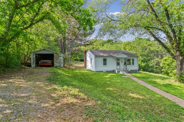 1524 River Rd, Clarksville, TN 37040