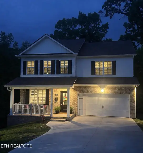 1204 Emerald Forest Ln Lane, Powell, TN 37849