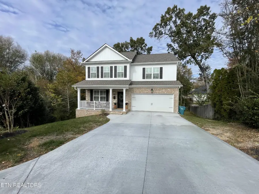 1204 Emerald Forest Ln Lane, Powell, TN 37849 - #3
