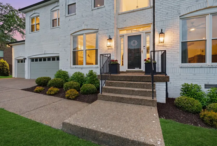 703 Park Dr, Goodlettsville, TN 37072 - #3