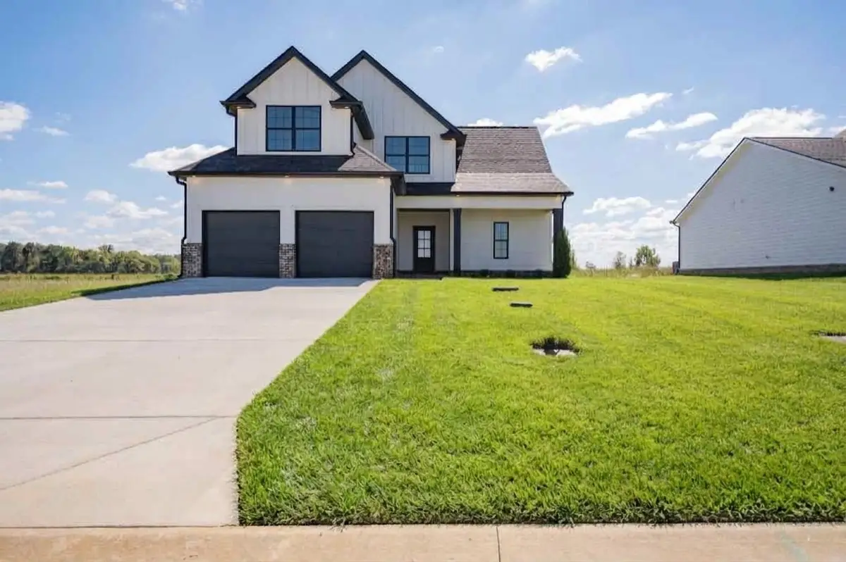3407 Stonehorn Dr, Bell Buckle, TN 37020 - #1