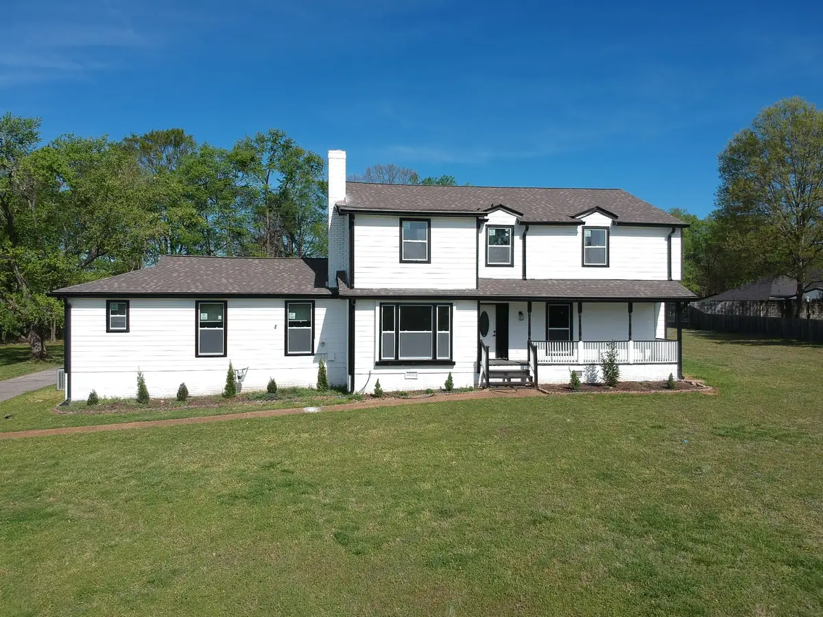 1710 Hickory Trace Dr, Gallatin, TN 37066 - #1