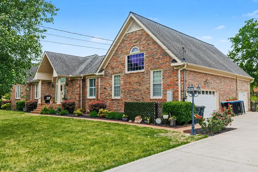 201 Buchanan Cir, Hendersonville, TN 37075 - #2