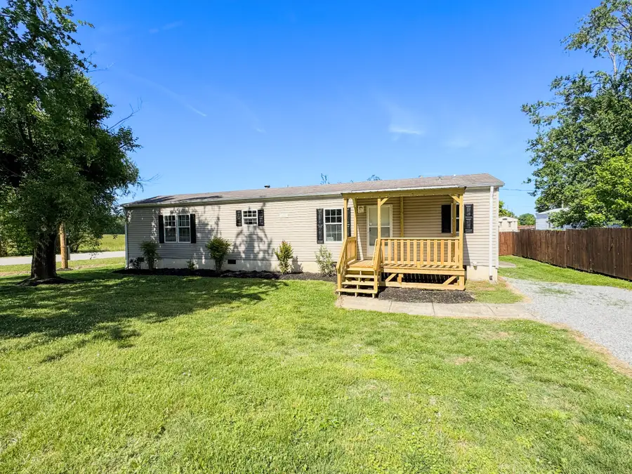 500 Akersville Rd, Lafayette, TN 37083 - #2