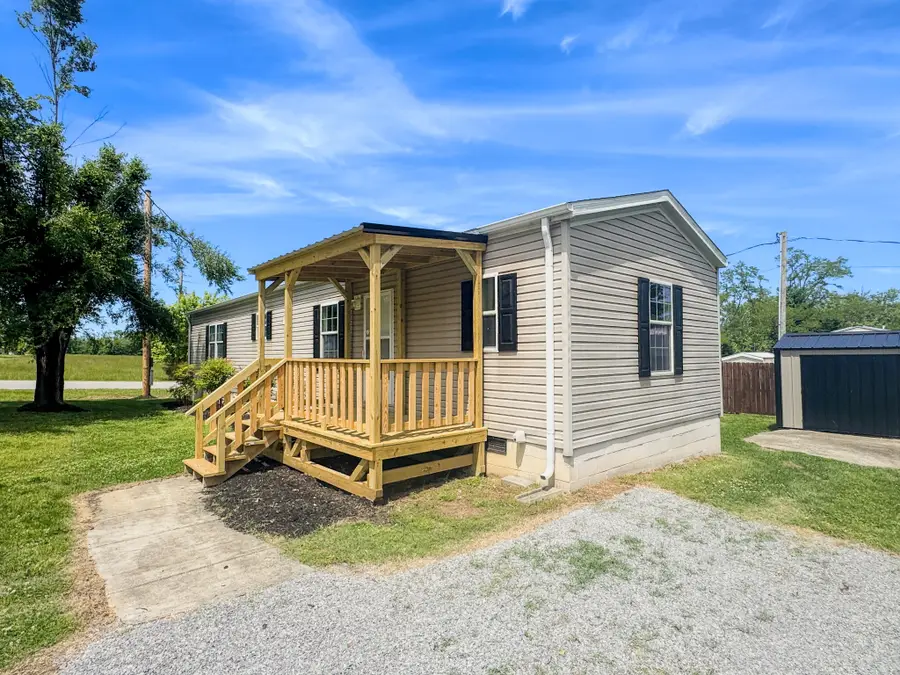 500 Akersville Rd, Lafayette, TN 37083 - #3