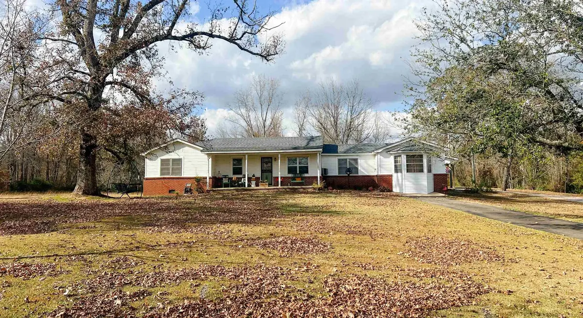 2884 Sandy Flat Rd, Bethel Springs, TN 38315 - #1