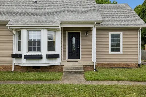 422 Cook Dr, Clarksville, TN 37042