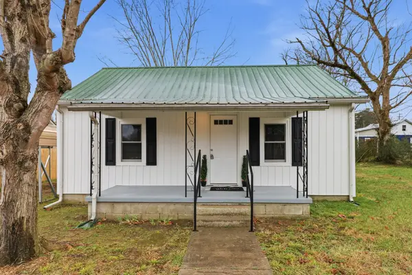 612 Maple St, Manchester, TN 37355