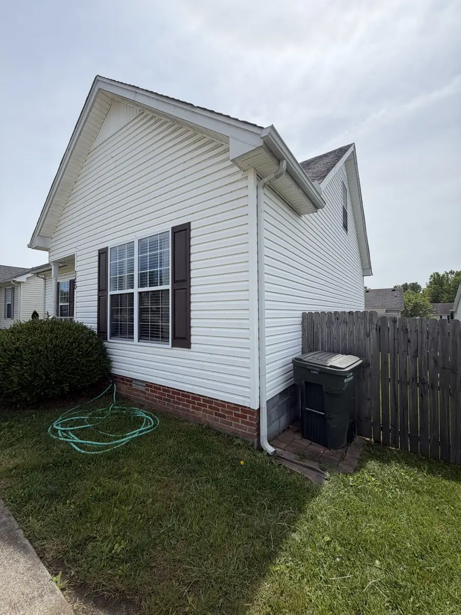 320 Bandera Ln, Springfield, TN 37172 - #3