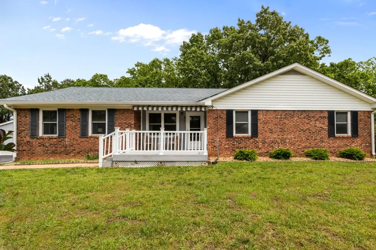 190 Post Oak Ave, Camden, TN 38320 - #1