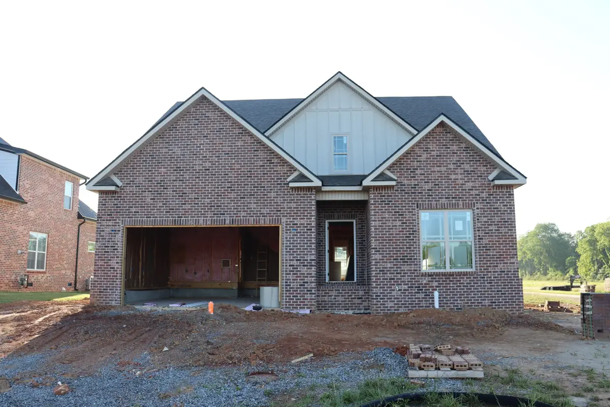 201 Harvest Moon Dr, Clarksville, TN 37043 - #1