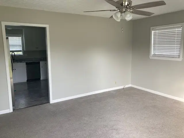 1040 Rebecca Dr, Burns, TN 37029 - #3