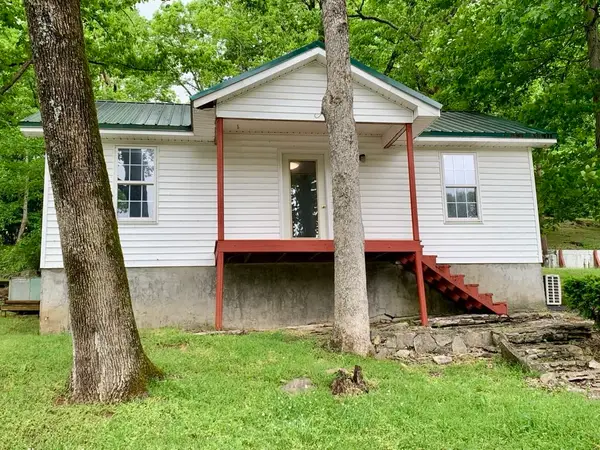 1799 Lake Logan Rd, Ardmore, TN 38449
