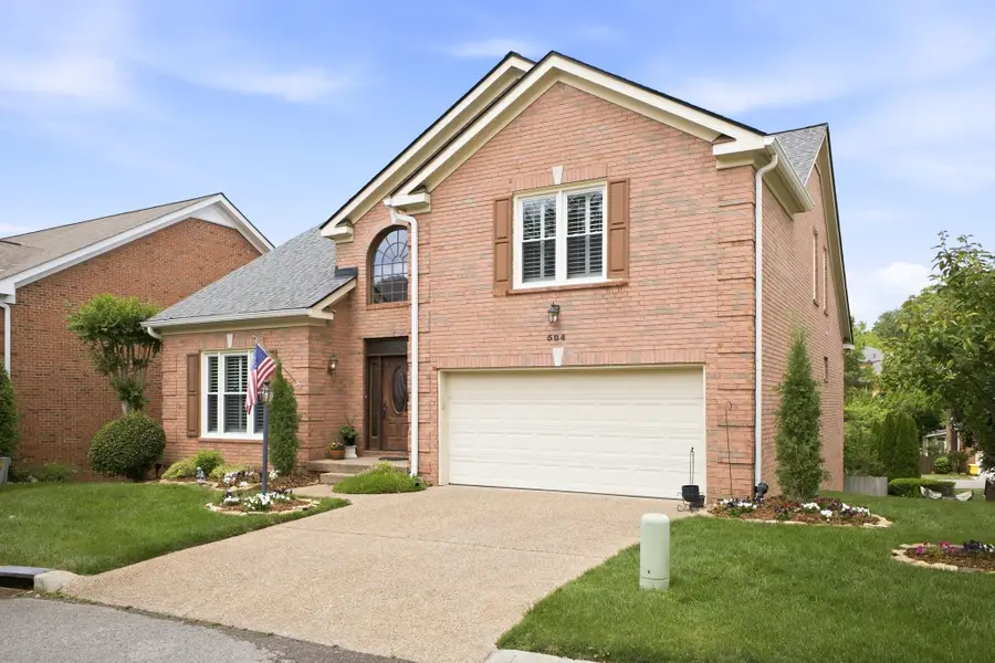 504 Stratford Ct, Franklin, TN 37069 - #2